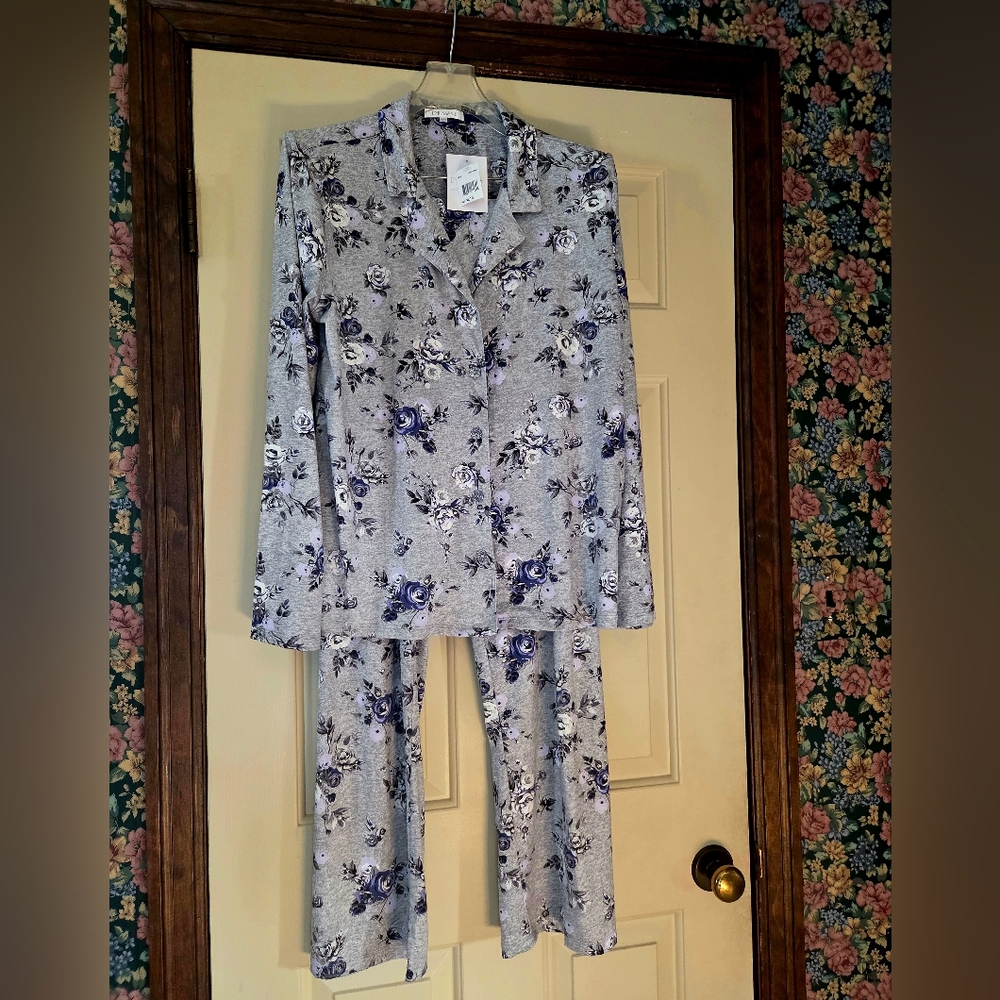 NWT Floral Gray Pajama Set